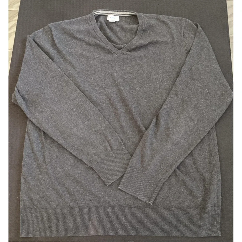 Old Navy Sweater Mens 2XL Gray V Neck‎ Pullover Knit Casual Lightweight Classic